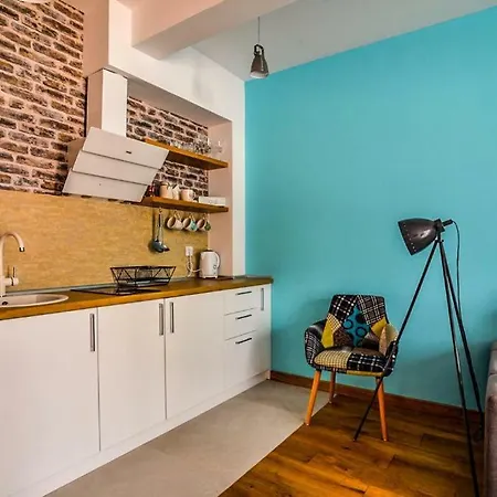 Konstantin & דירה *